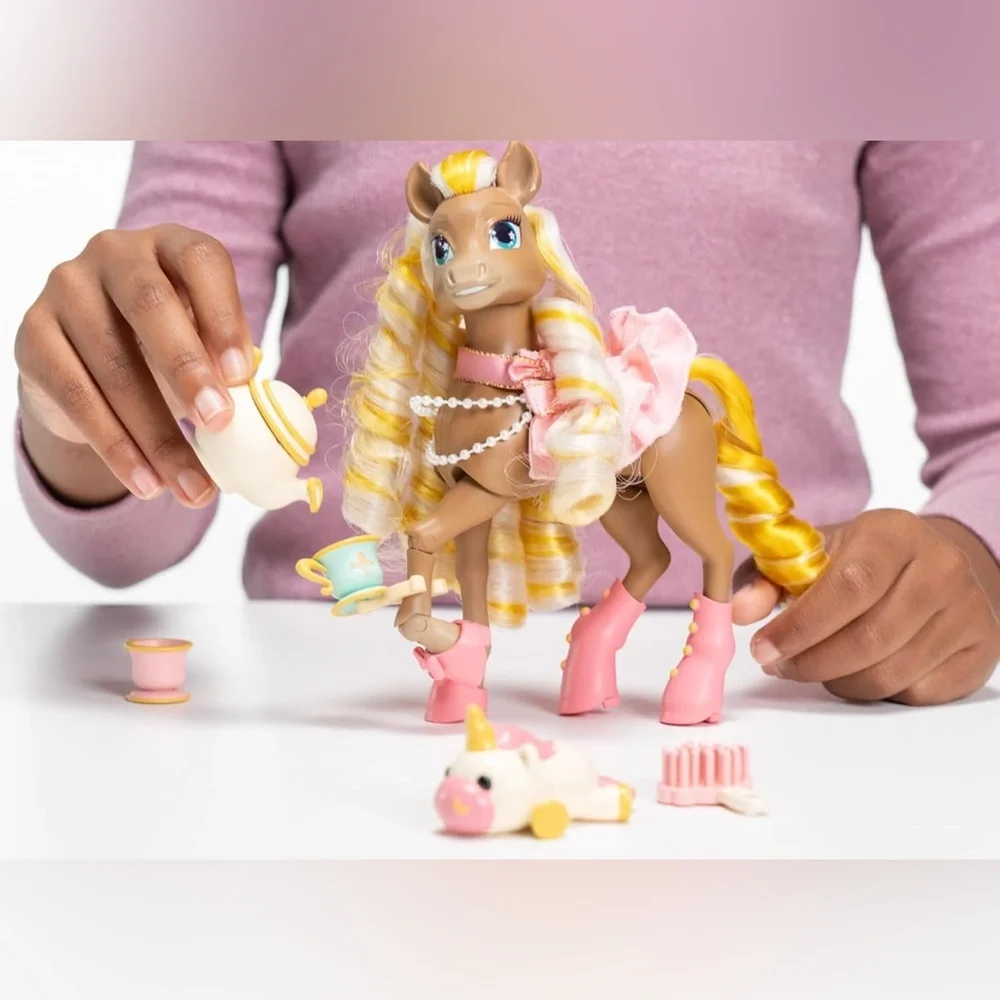 Wild Manes Pony playset & bakery cafe cart NEW poseable little ponies